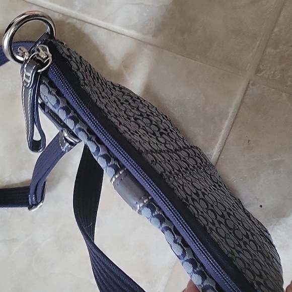 COACH SOHO MINI SIGNATURE CROSSBODY MESSENGER BAG - Picture 5 of 11